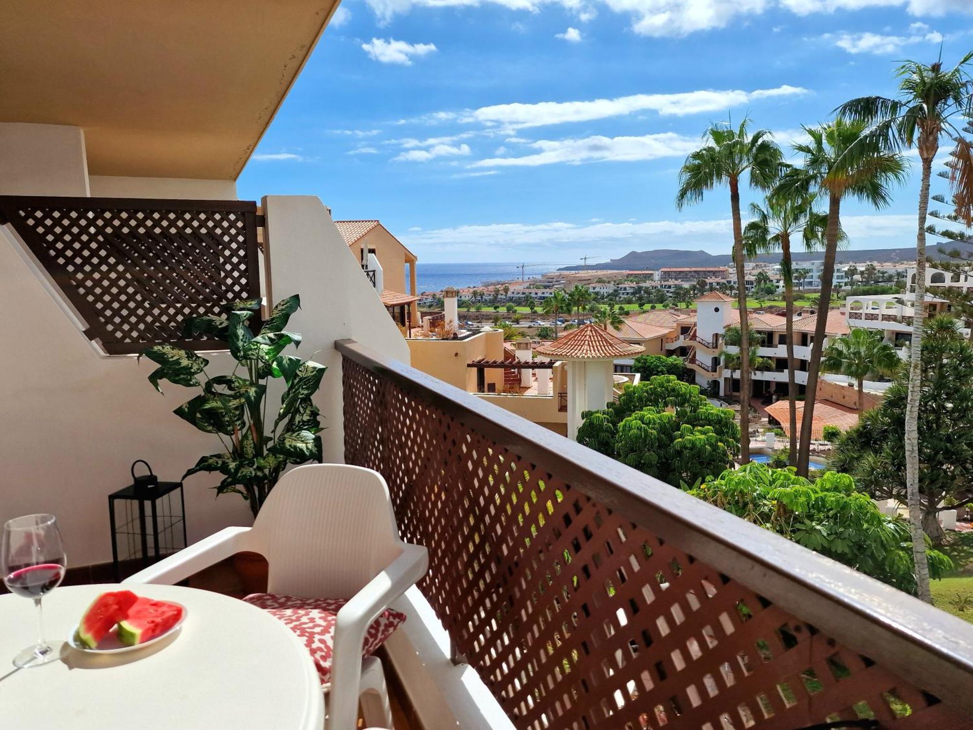 Strelitzia Apartment - Ocean View & Heated Pool 산미겔데아보나 외부 사진