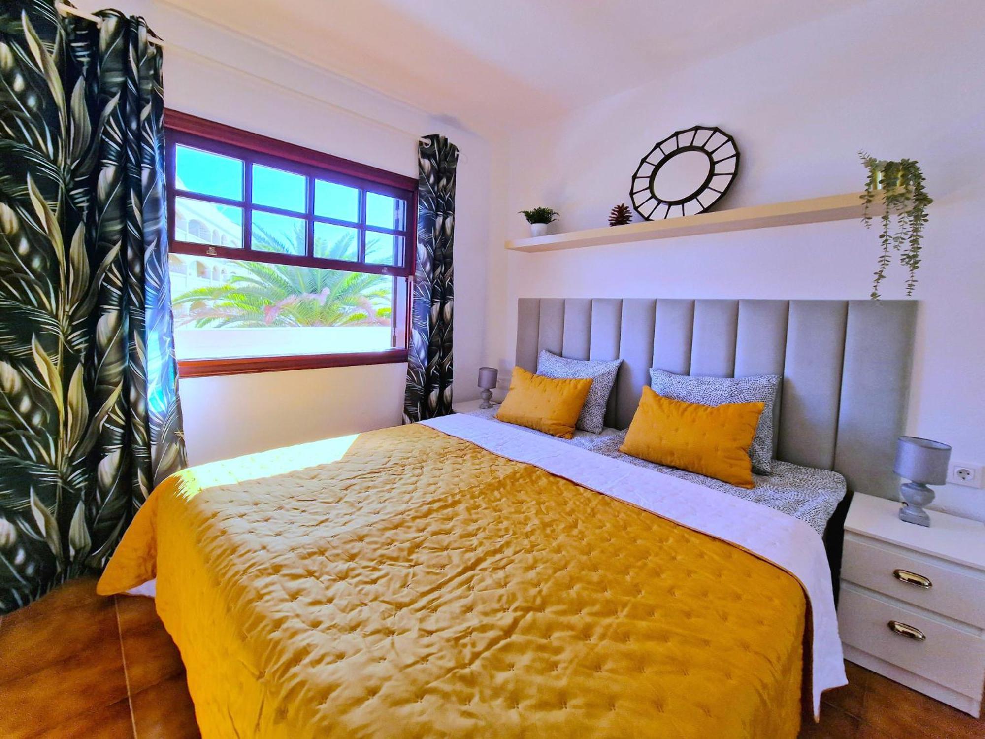 Strelitzia Apartment - Ocean View & Heated Pool 산미겔데아보나 외부 사진